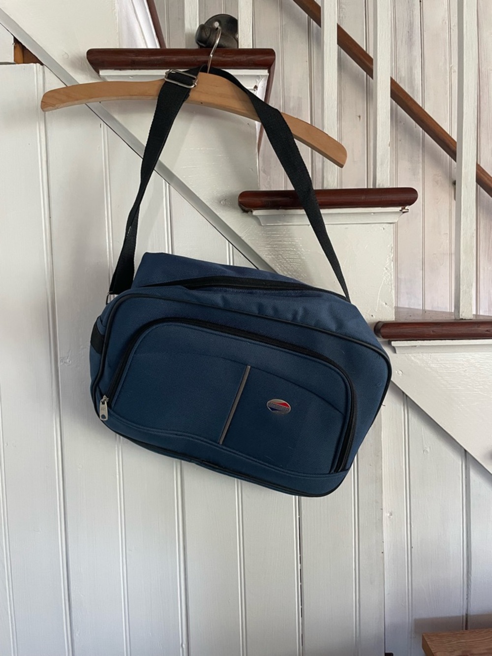 American Tourister Navy Blue Men's traveler Shoulder Bag
